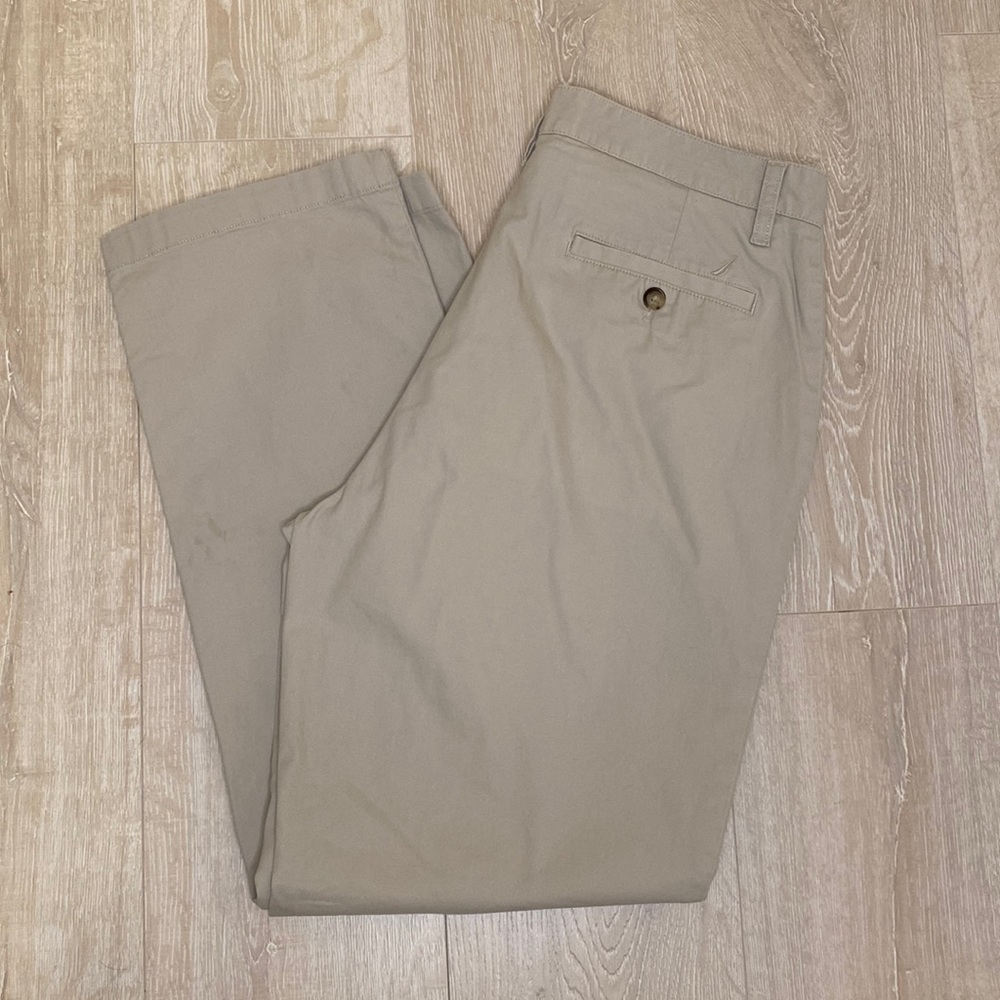 NAUTICA Men’s Beacon Pants Tailored Fit - Size 32 x 30